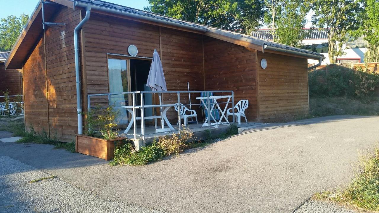 Отель Vvf Les Ecrins Champsaur Сен-Бонне-ан-Шансор Экстерьер фото
